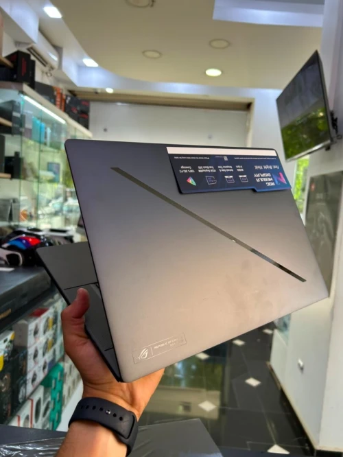 ASUS ROG ZEPHYRUS G16 GU605 Intel Core Ultra 9 285H 24M Cache, up to 5.40 GHz Ram 32Go DDR5 Stockage 1TB SSD NVMe Gen 4 ECRAN 16 OLED  240Hz 2.5K Intel Arc140T graphics NVIDIA RTX 5060 8GB