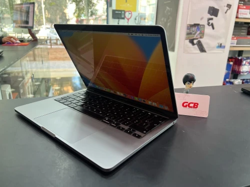 MACBOOK PRO Touchbar 13 2020  Intel Core i5-8257U 6 Mo de cache, jusqu'à 3,90 GHz 8GB 512GB SSD