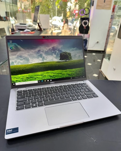 DELL LATITUDE 5450 Intel Core Ultra 7 155U 12 Mo de cache, à 4,80 GHz RAM 16GB 256GB SSD  14 FULL HD