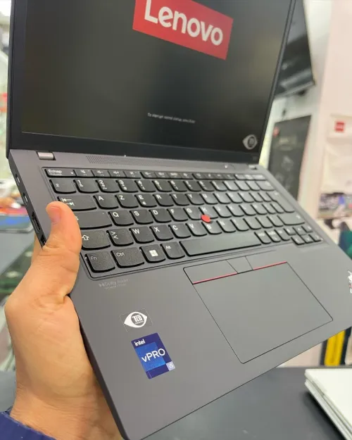 LENOVO THINKPAD X13 Gen3 Intel Core i5-1250P à 4,40 GHz 16GB 256GB SSD 13 FULL HD TACTILE 