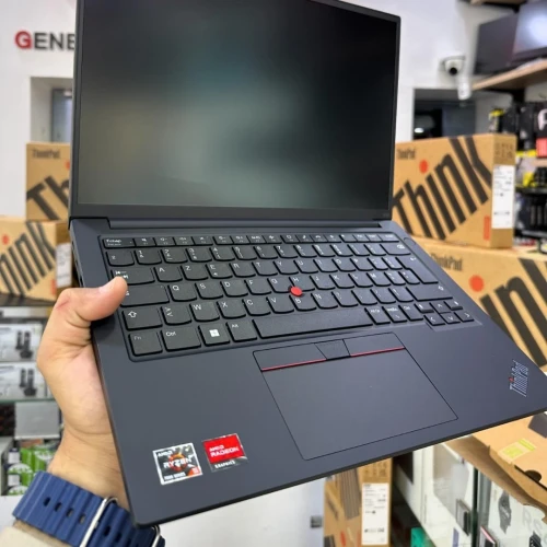 LENOVO THINKPAD E14 Gen 5 AMD Ryzen 5 7530U 16MB à 4.5GHz 16GB 256GB SSD 14 FULL HD WUXGA