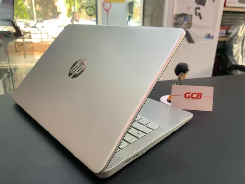 HP 14s Processeur Intel Core i3-1005G1 4 Mo de cache, jusqu'à 3,40 GHz RAM 8GB 256GB SSD 14"