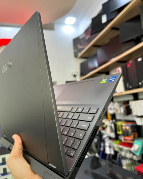 LENOVO LEGION 5 Pro 16 IAH7H Intel Core i7-12700H 24 Mo 4,70 GHz 16GB 512GB 16 WQXGA HDR RTX 3070   