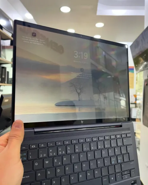 HP DRAGONFLY G4 Intel Core i5-1335U 12 Mo de cache, jusqu à 4,60 GHz  32GB  512GB SSD 13.5 FHD PLUS 