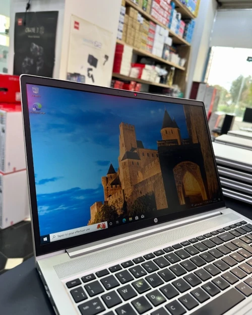 HP PROBOOK 650 G8 Intel Core i5-1135G7 8 Mo de cache, à 4,20 GHz 8GB  256GB SSD 15.6 Full HD