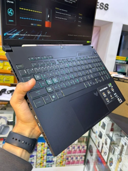 ASUS TUF GAMING A16 FA607N RYZEN 7 7745HS 16GB DDR5 512 SSD ECRAN 16" WUXGA 144Hz NVIDIA RTX4050 6GB
