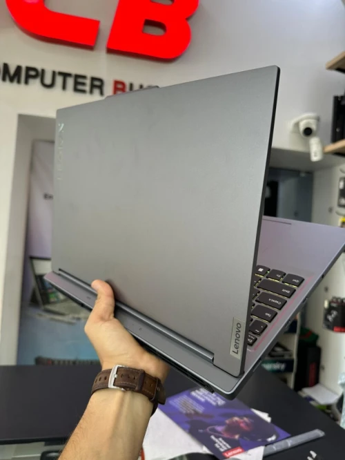 LENOVO LEGION 5 16IRX9 Intel Core i9-14900HX à 5.8 GHz RAM 32GB 1TB SSD 16 WQXGA 240Hz RTX 4060 8GB 