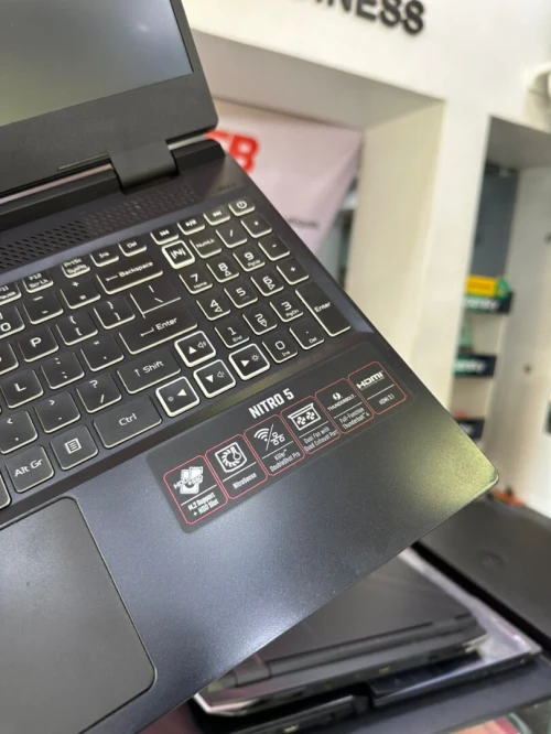 ACER NITRO AN515-58 i7-12700H 24 Mo à 4,70 GHz RAM 16GB 512GB SSD 15.6" QHD 165Hz RTX 3060 6GB