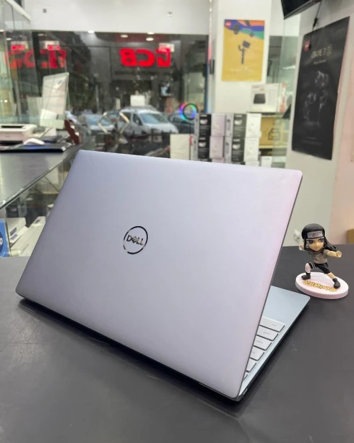 DELL XPS 9315 Sky Intel Core i7-1250U 12 Mo de cache, 'à 4,70 GHz 16GB 512 GB SSD 13.4" FULL HD+ 
