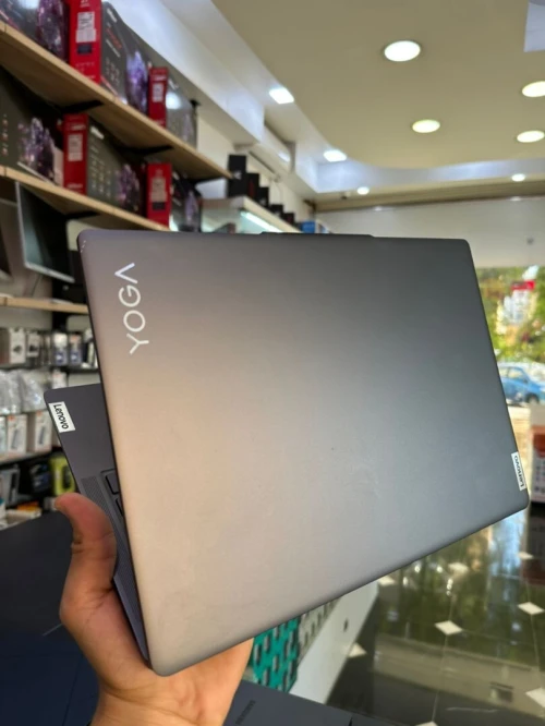 LENOVO YOGA SLIM 6 14IAP8 Processeur Intel Core i5-1240P  8 Mo cache, à 4,40 GHz RAM 8GB 512GB SSD 