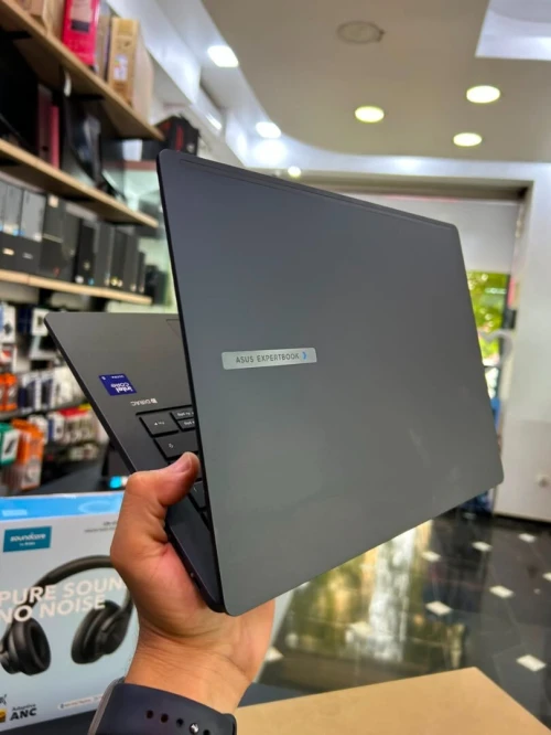 ASUS EXPERTBOOK B3405CCA Intel Core Ultra 5 125H 18 Mo de cache, jusqu'à 4,50 GHz RAM 16GB LPDDR5 512GB SSD Ecran 14" WUXGA  Intel Arc graphics