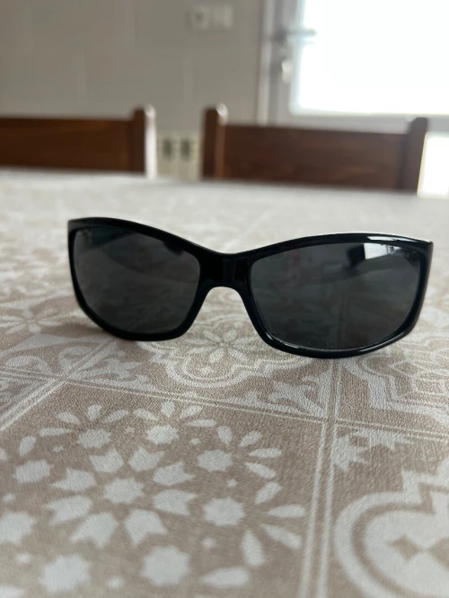Lunettes de soleil Emporio Armani venu UK