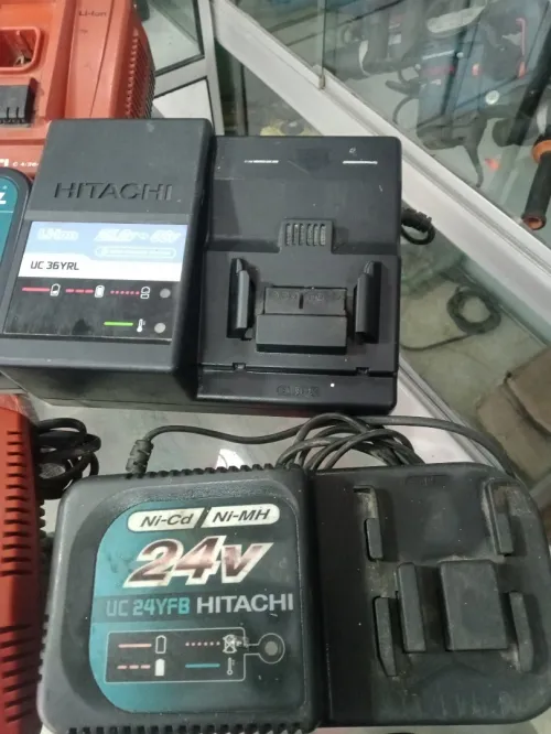 HILTI BOSCH MAKITA HITACHI CHARGEUR BATTERIE