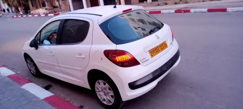 Peugeot 207 plus 2013 207 plus