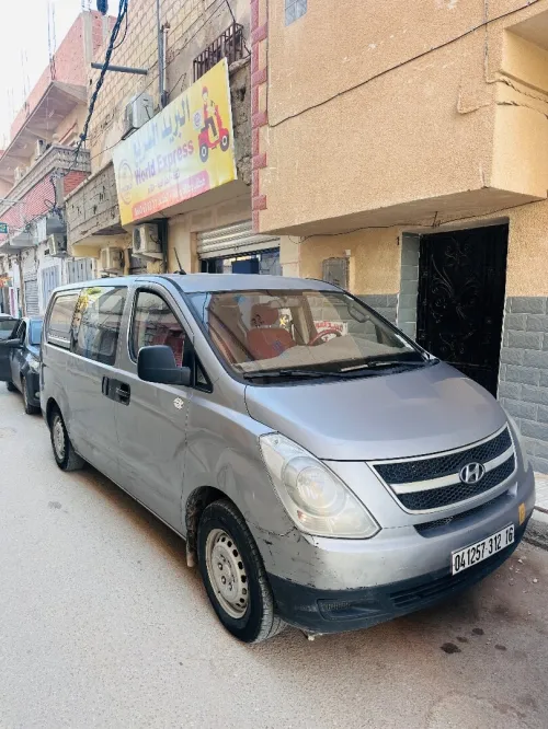 Hyundai H1 2012 Vitré 6 places