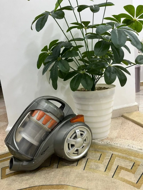 ASPIRATEUR ROBUSTE MULTI CYCLONE SANS SAC