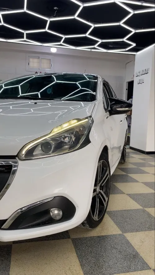 Peugeot 208 2018 GT Line