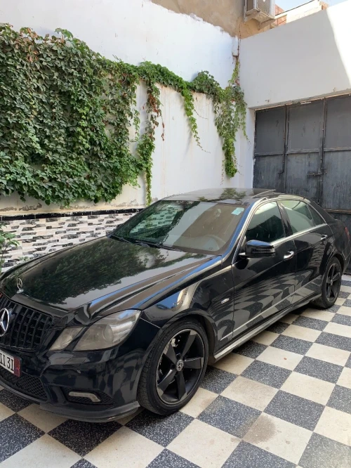 Mercedes Classe E 2011 AVANTGARDE Pack AMG