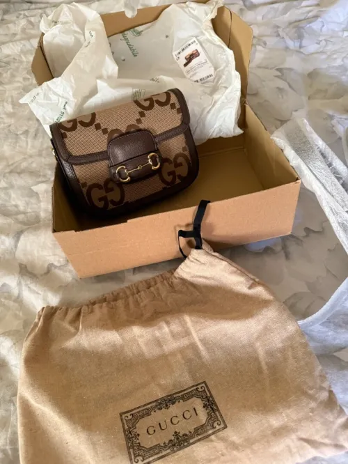 Sac Gucci original neuf avec facture venue de france!!