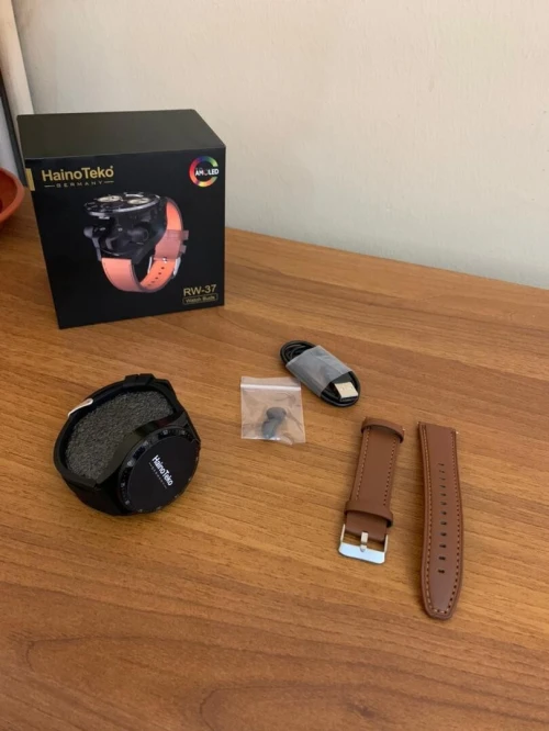 SmartWatch Connectée HainoTeko RW37 avec Écouteurs Intégrés  ساعة ذكية مع سماعات مدمجة 
