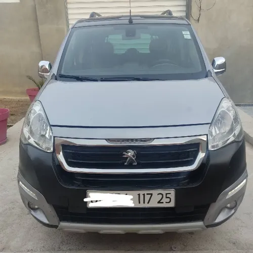 Peugeot Partner 2017 Tepee Allure 