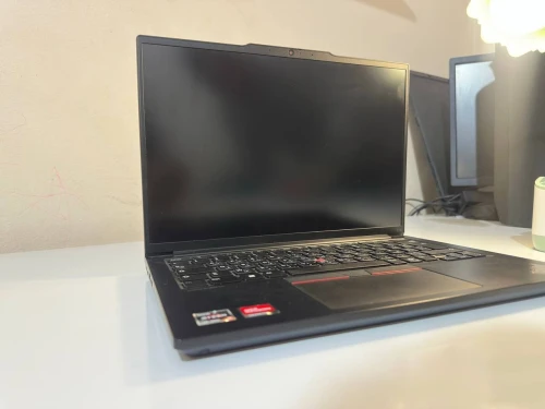 Lenovo E14 GEN6