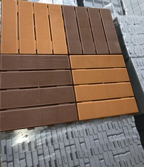 Revêtement de dalle de sol modulaire en plastique pur