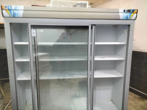 مبرد عرض تجاري SIMAFE مستعمل شغال عين الدفلى