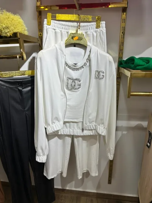 جين ليكات انصومبل      Jean tshirt robe liquette chemise survêtement 