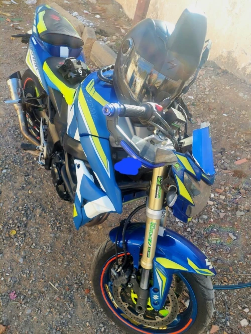 Suzuki 750 2011 carte grise 8ch suzuki Suzuki 750 2011 0540294265 2011