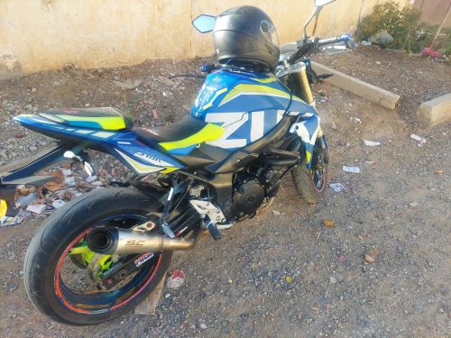 Suzuki 750 2011 carte grise 8ch suzuki Suzuki 750 2011 0540294265 2011