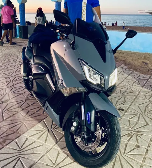 Yamaha Lux Max 2016