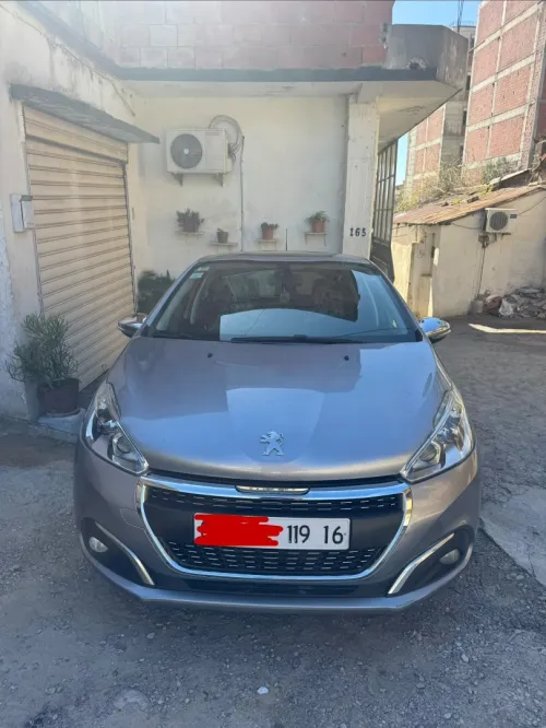 Peugeot 208 2019 Allure Facelift