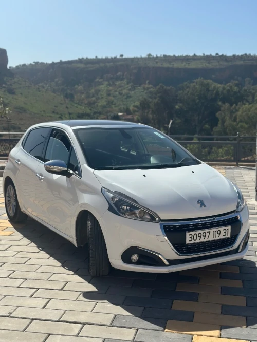 Peugeot 208 2019 Allure