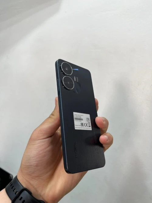 Realmi C55