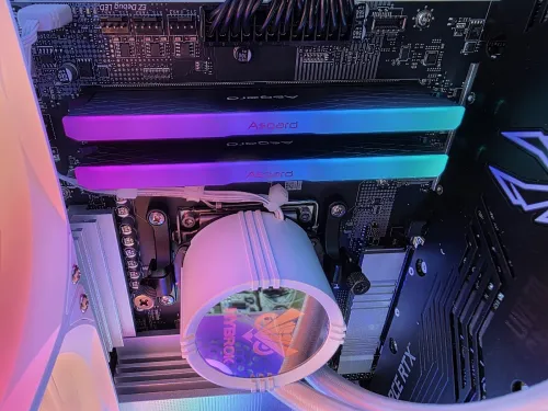 PC GAMER RYZEN 7 7800X3D RTX 3090 24GB