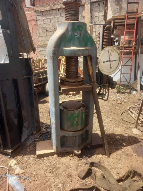 Press hydraulique