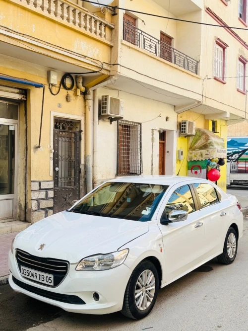 Peugeot 301 2013 Allure