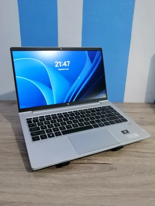 HP EliteBook 645 G9 Rayzen 5 Pro 5675U