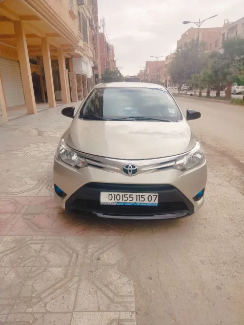 Toyota Yaris Sedan 2015 Play