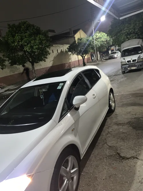 Volkswagen Leon 2011 2011