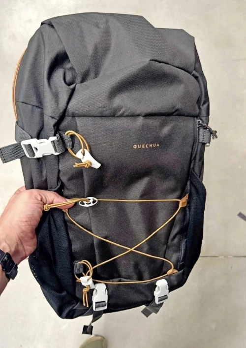 Sac à dos  QUECHUA.  30 L