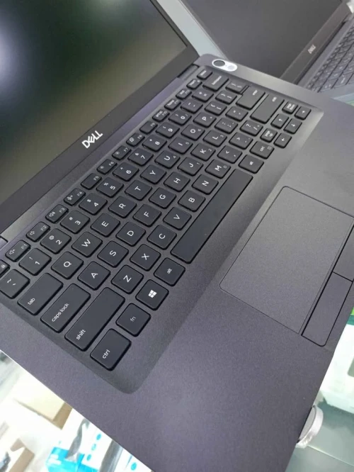 DELL LATITUDE 5400 i7 8 éme Génération