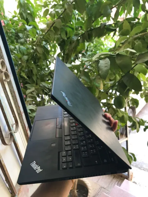 Lonovo thinkPad T490