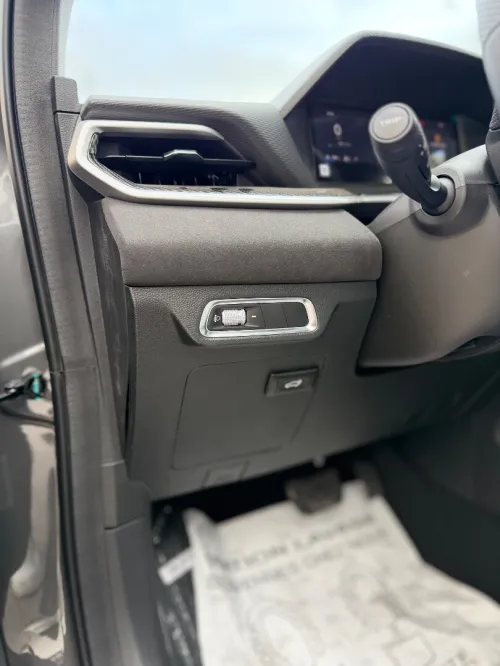 Geely Coolray 2026 Battle full option