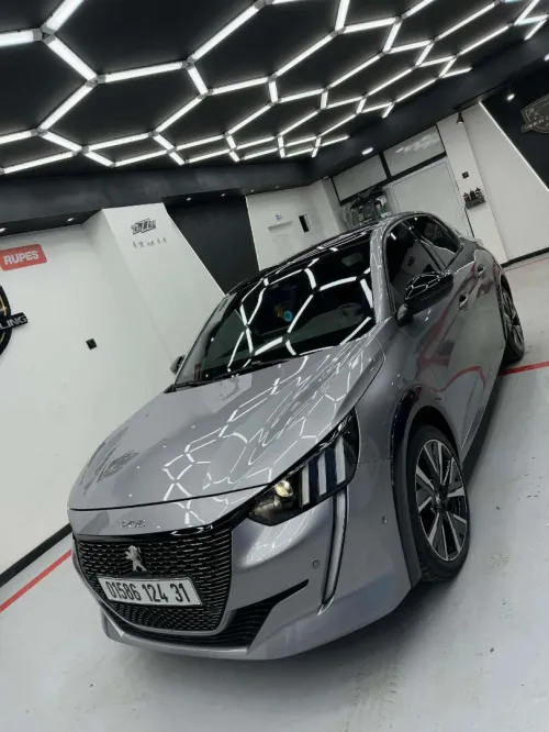 Peugeot 208 2024 GT