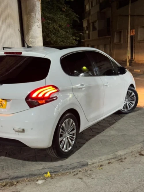 Peugeot 208 2020 Allure Facelift