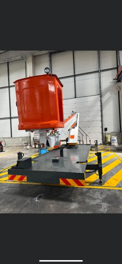 Fabrication équipement de carrosserie industrielle benne tasseus, nacelle télescopique, hydrocureur