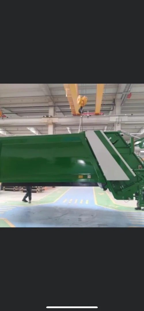 Fabrication équipement de carrosserie industrielle benne tasseus, nacelle télescopique, hydrocureur