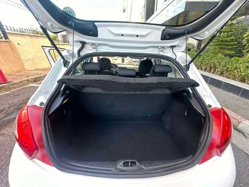 Peugeot 208 2012 208